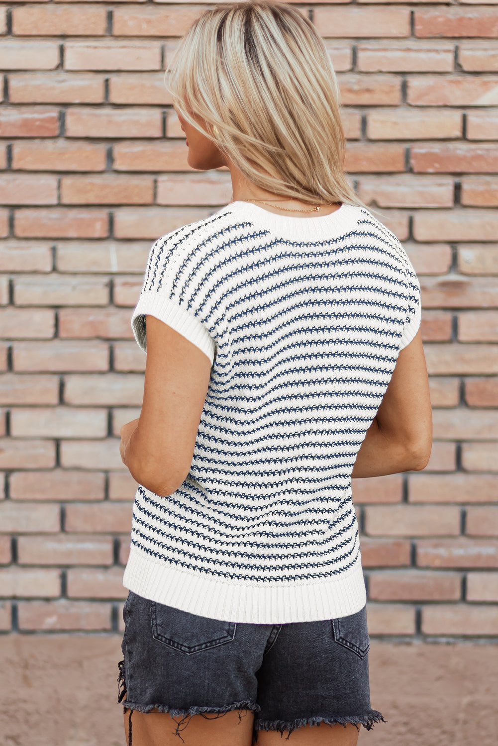 Black Stripe Ribbed Trim Loose Fit Knitted Sweater Vest